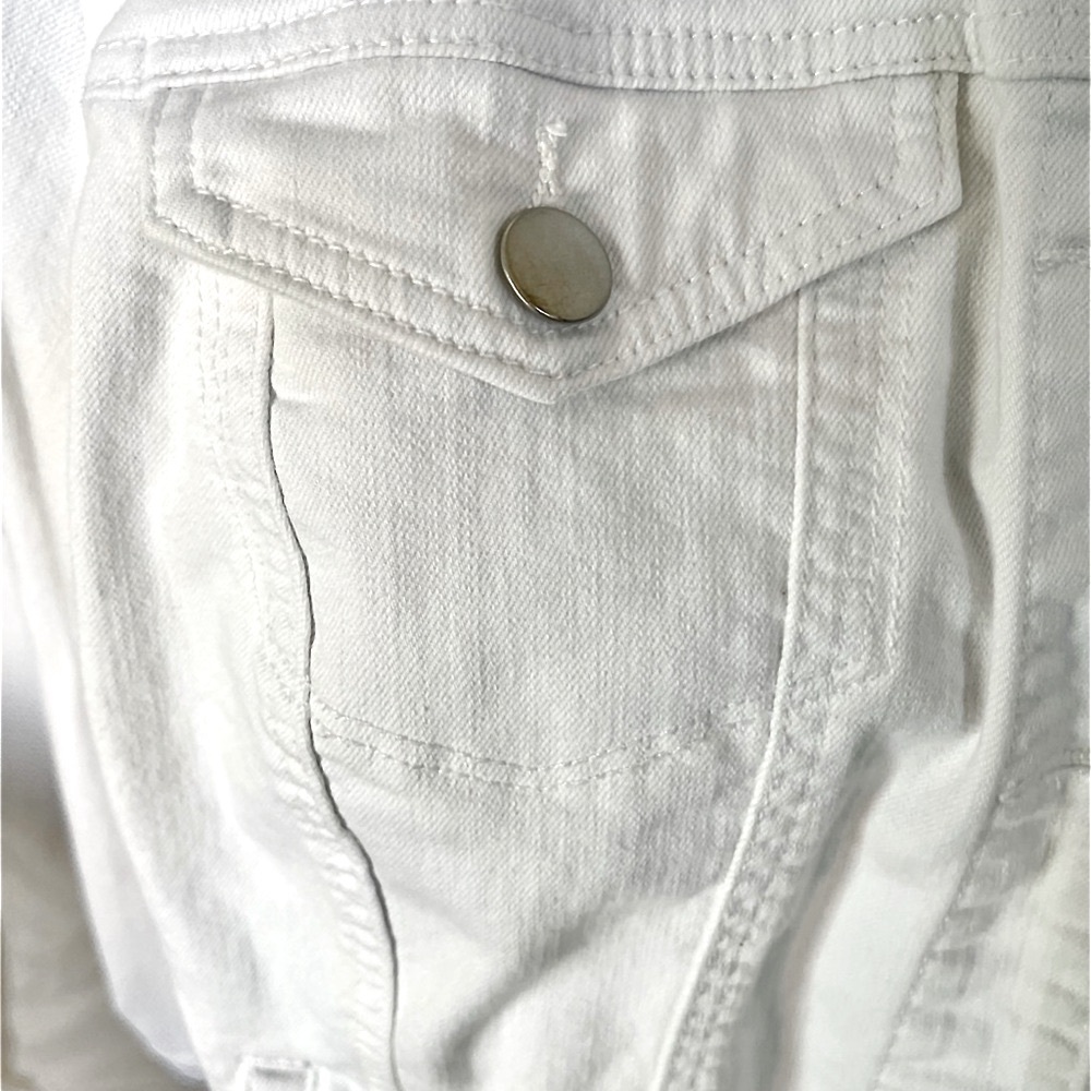 41 Hawthorn White Jean Jacket from Stitch Fix. - Picture 3 of 9